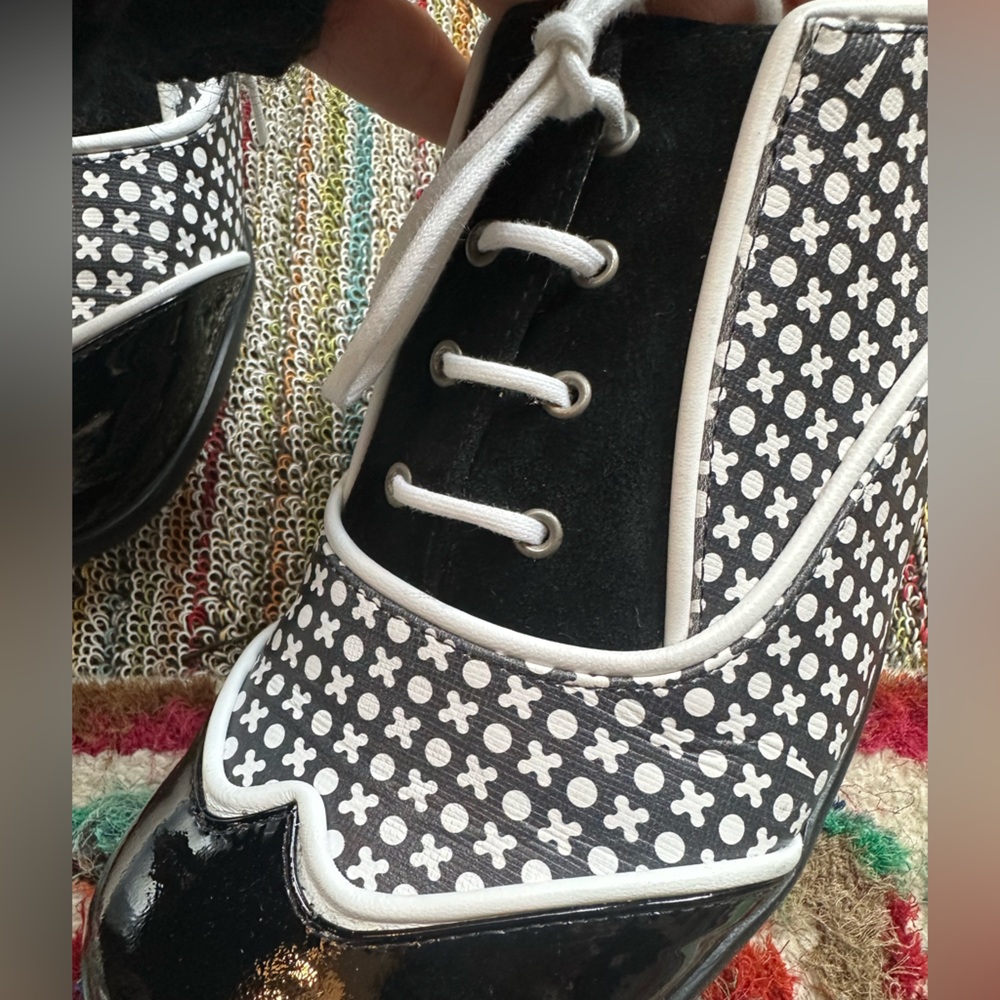 SOLD! Fluevog NEW Fellowship Martha x/o print contrast lace-up loafers -10/10.5 - Picture 12 of 16